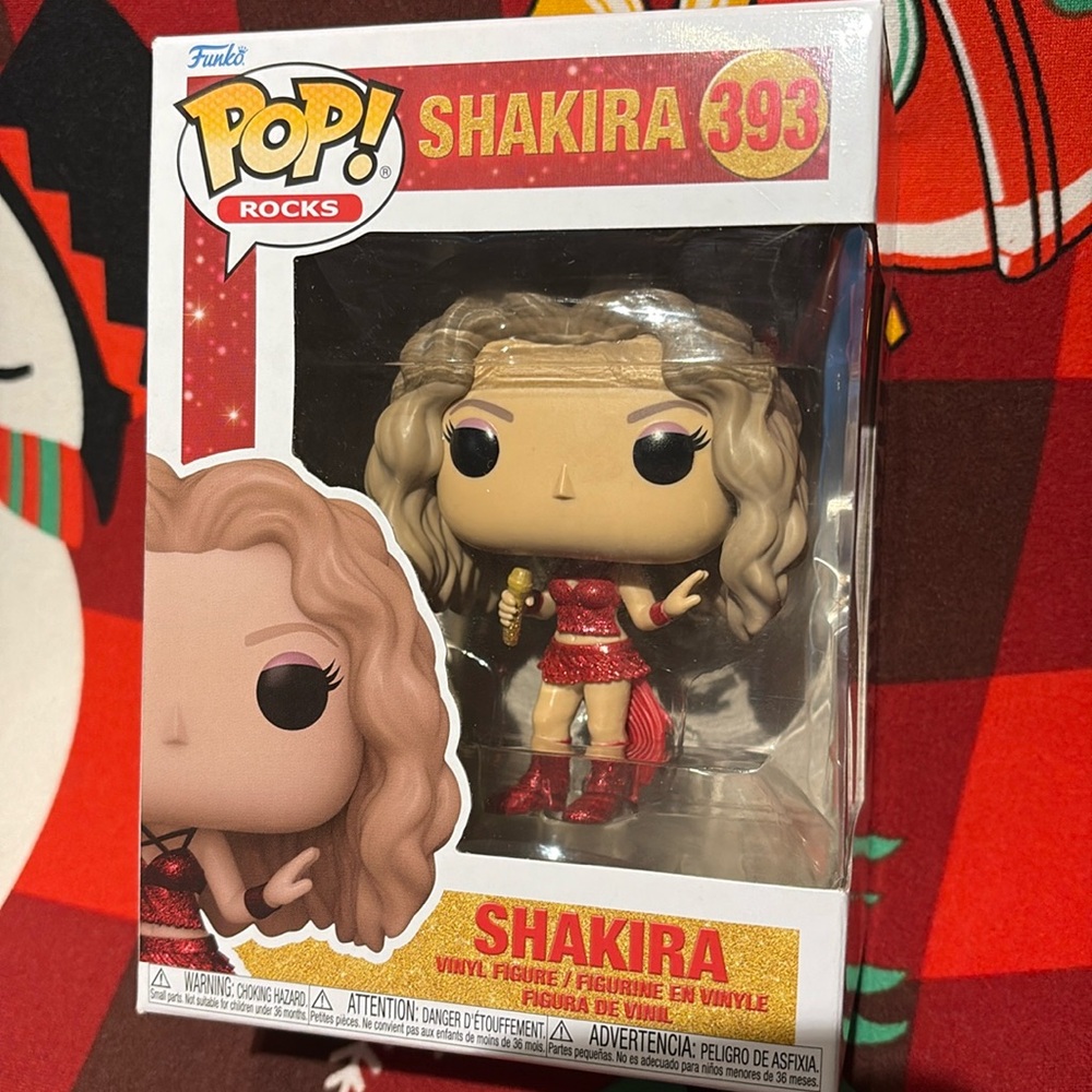 Funko Pop! Rocks: Shakira (Super Bowl Glitter) - Picture 1 of 4